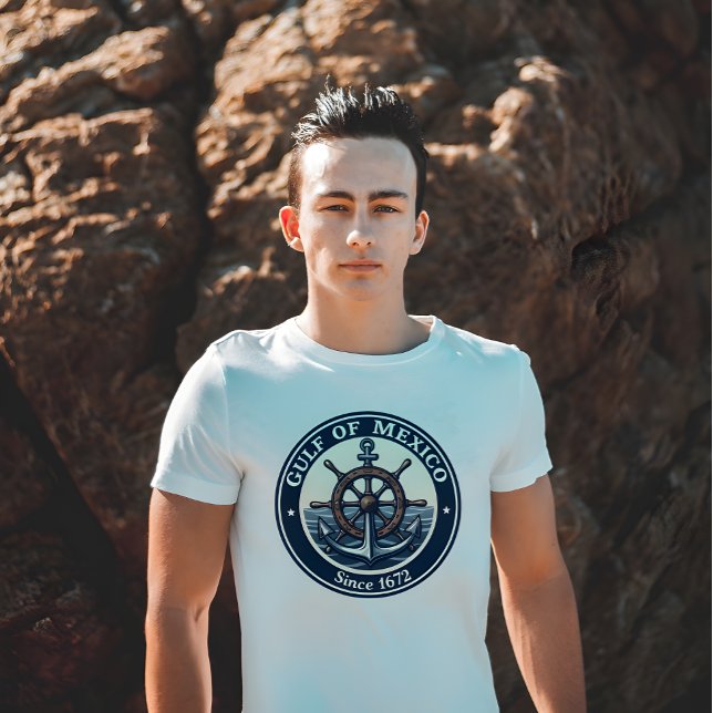 Camiseta Bandera Náutica Clásica del Golfo de México (Nautical Badge Style Gulf of Mexico Since 1672 white t-shirt.)