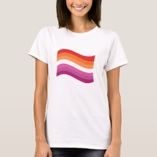 Camiseta Bandera ondulada del Orgullo del Atardecer Lesbian