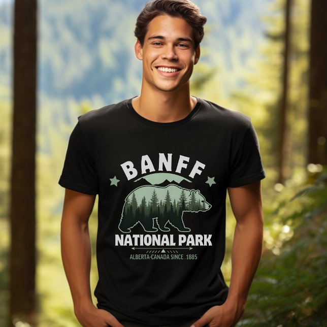 Camiseta Banff National Park Forest Bear Design (Subido por el creador)