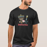 Camiseta Banquete del esmero<br><div class="desc">¡El diseño de Menorah es hermoso y brillante y le llena al borde de alcohol del día de fiesta y es perfecto en los regalos,  corredores de la tabla,  linos de cocina,  decoración casera y en todas las cosas Jánuca!</div>