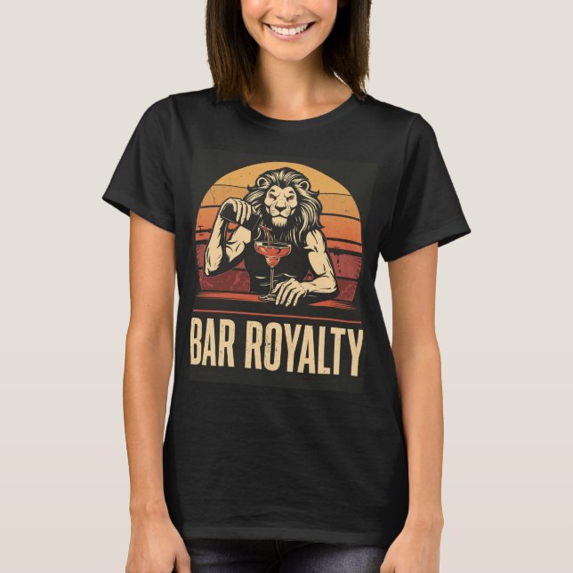Camiseta Bar Royalty Lioness Bartender Shirt (Anverso)