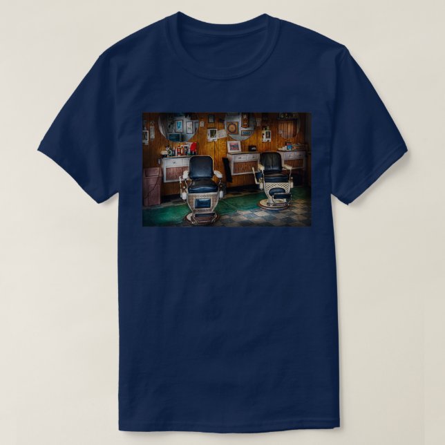Camiseta Barber Frenchtown NJ Dos sillas de barro antiguas (Diseño del anverso)