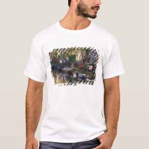 Camiseta Barcas y edificios a lo largo de la franja del can
