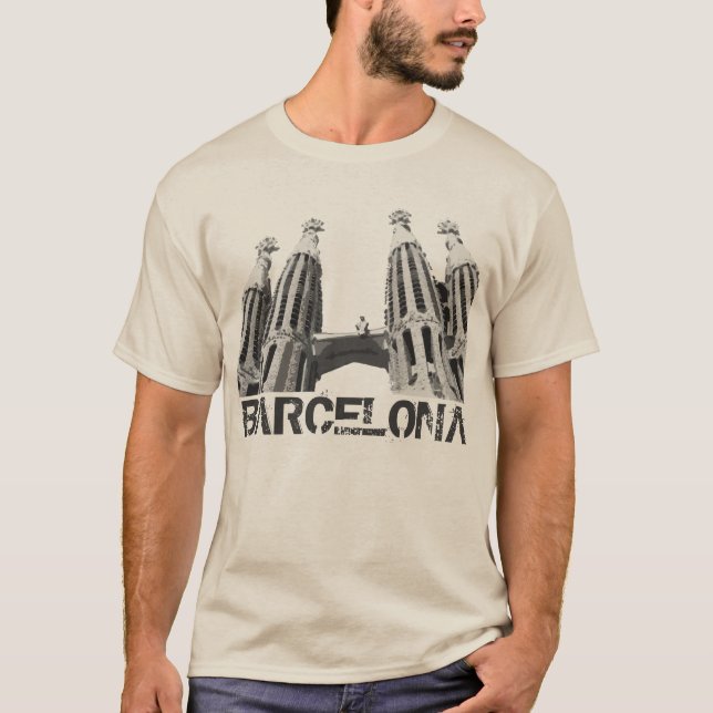 Camiseta Barcelona España La Sagrada Familia (Anverso)