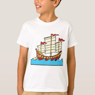 Camiseta Barco Chino Tradicional Rojo de Junk en Olas Azule
