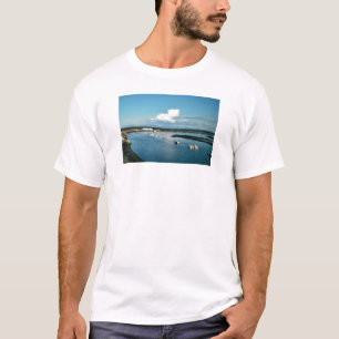 Camiseta Barcos de pesca en el río de Kenai