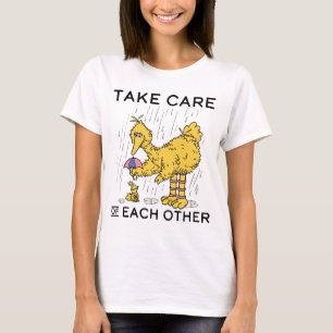 Camiseta Barrio Sésamo   Pájaros grandes se cuidan mutuamen