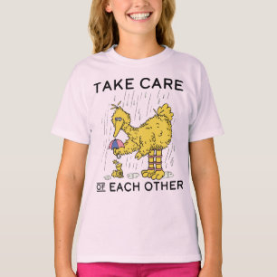 Camiseta Barrio Sésamo   Pájaros grandes se cuidan mutuamen