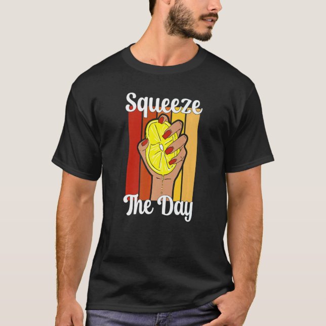 Camiseta Base Lemonade Squeeze Day Jugo de frutas Pun Retro (Anverso)