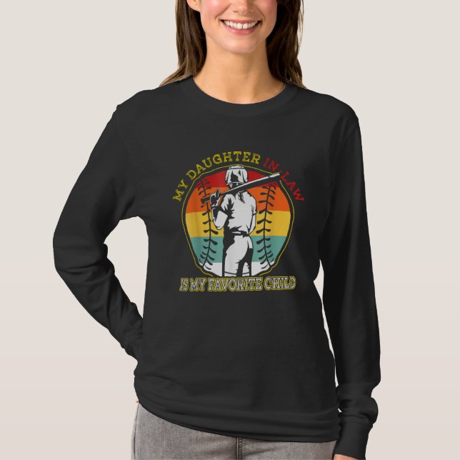 Camiseta Baseball Mom Dad My Daughter In Law Is My Favorite (Anverso)
