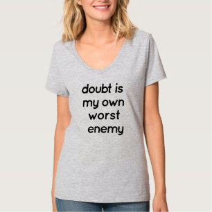 Camiseta básica de cuello V para mujeres