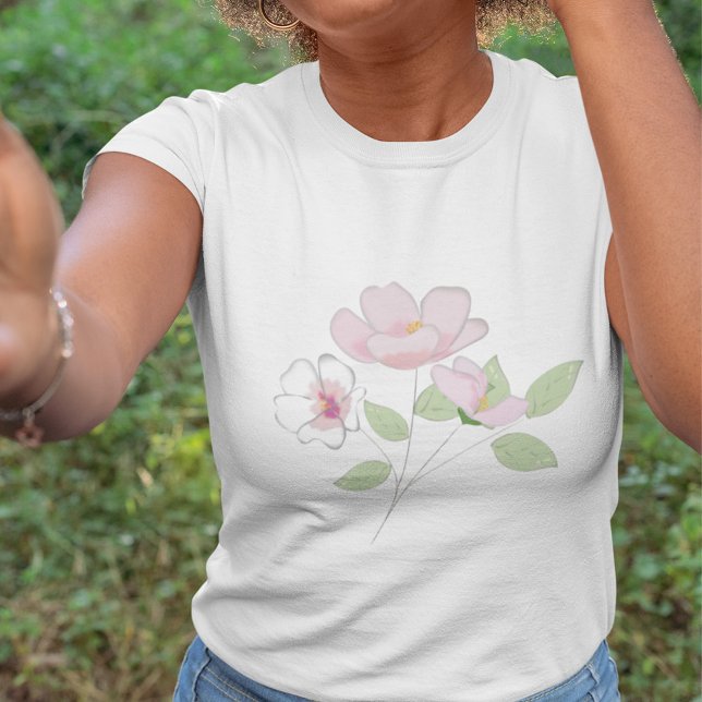 Camiseta básica de las mujeres con flores de cerez (Pretty cherry blossoms womens t shirt.)