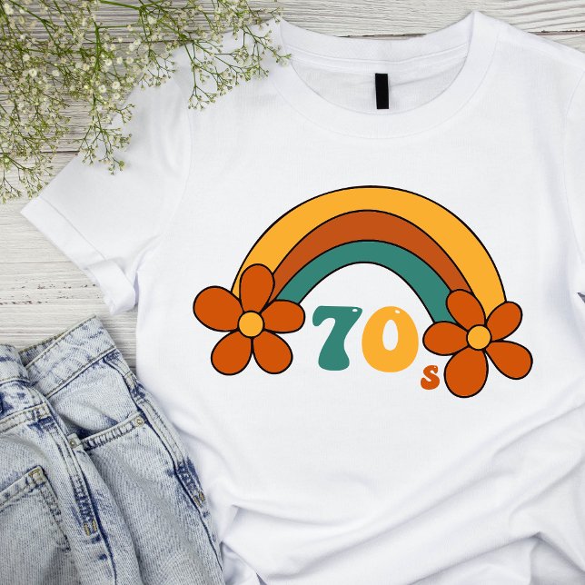 Camiseta básica de mujer del arco iris retro de lo (Subido por el creador)