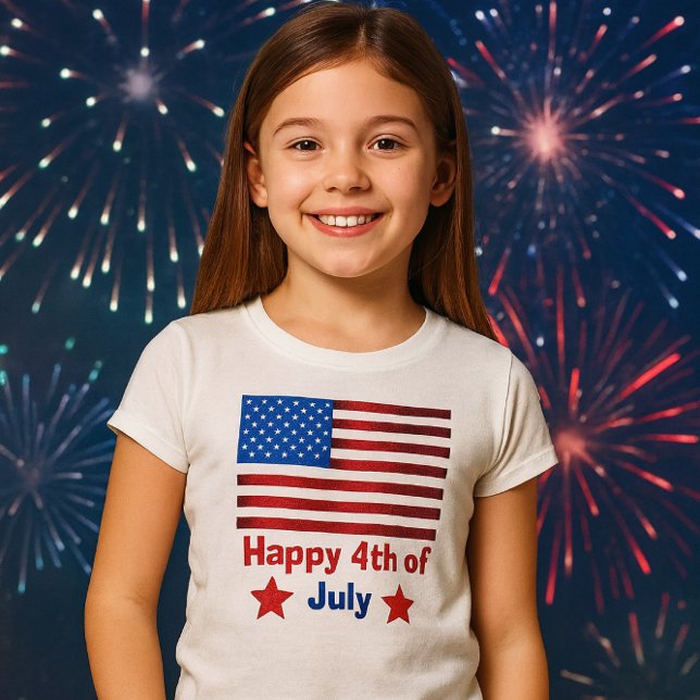 Camiseta básica de niño con bandera de EE. UU. de  (classic, spirited, and summer-ready. This 4th of July tee is perfect for your holiday party )