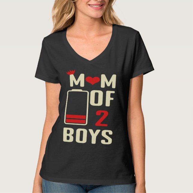 Camiseta Battery  Mom Of 2 Boys Love Mom Quotes Mother's Da (Anverso)