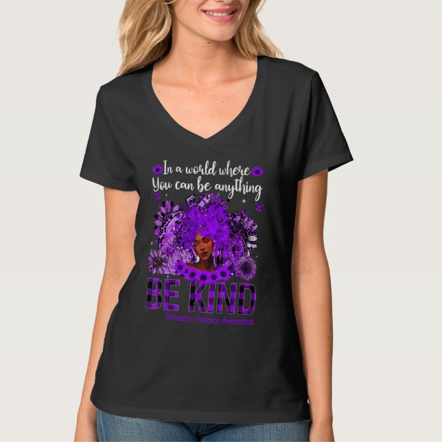 Camiseta Be Kind Black Women Afro African Domestic Violence (Anverso)