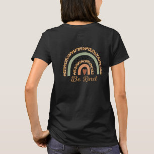 Camiseta Be Kind Leopard Print Rainbow Back & Front