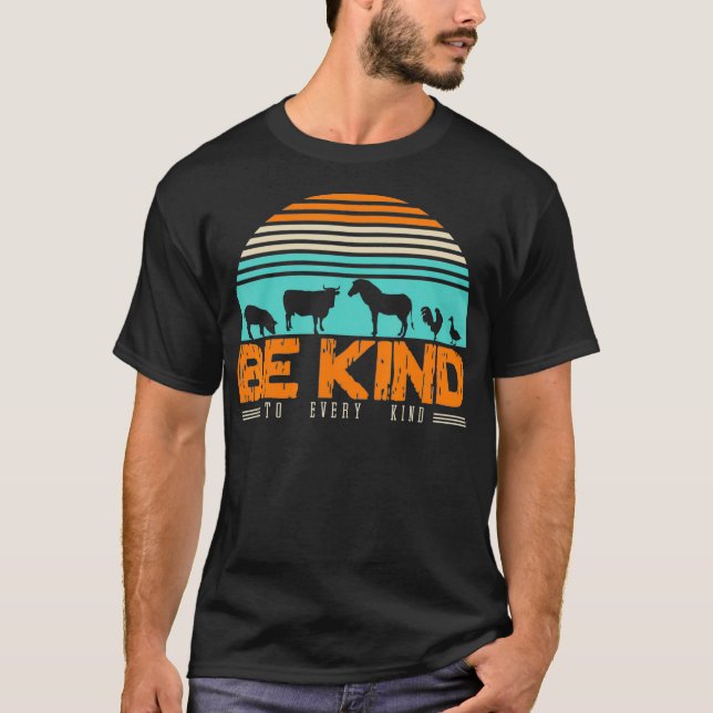 Camiseta Be Kind To Every Kind Love Animals Eating Plants  (Anverso)