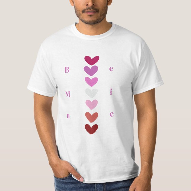 Camiseta Be Mine Minimal Heart Stack Valentine T-Shirt (Anverso)