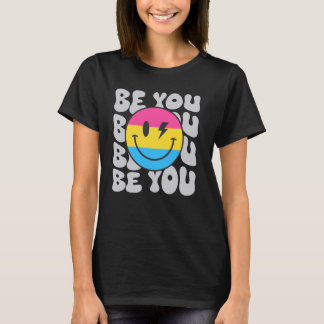 Camiseta Be You Groovy Smile Face Hippie LGBTQ Pansexual Pa