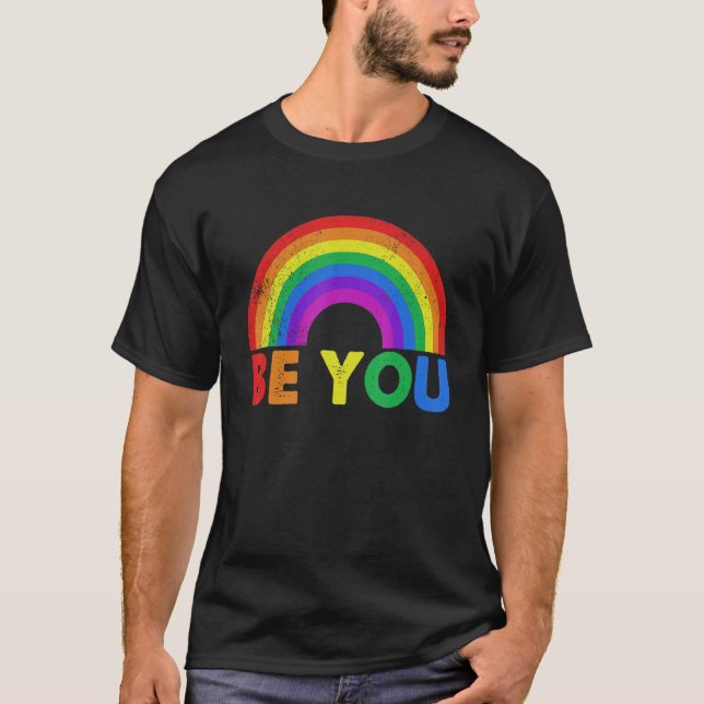 Camiseta Be You Pride LGBTQ Gay LGBT Ally Rainbow Flag Retr (Anverso)