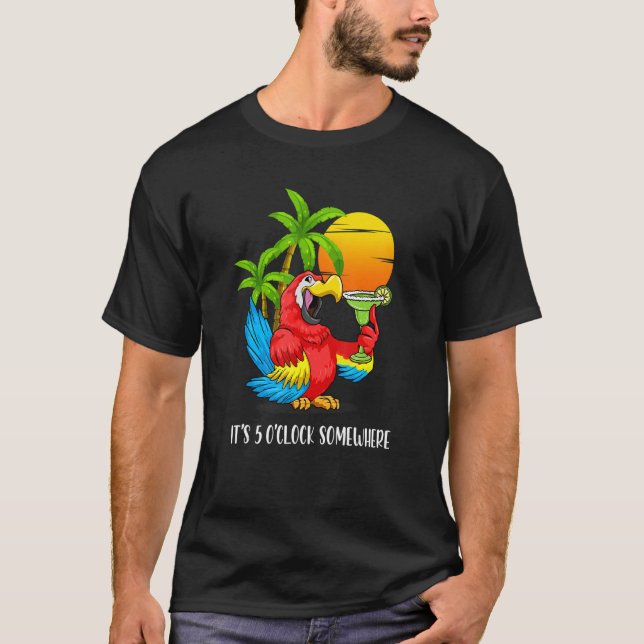 Camiseta Beach Vacation Drinking Parrot Son las 5 en punto  (Anverso)