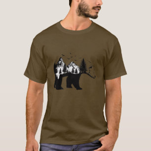 Camiseta Bear with Mountains and Forests - Wildlife - Natur