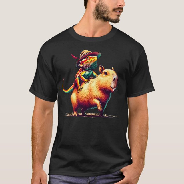 Camiseta Bearded Dragon Riding Capybara Funny Animal Lover  (Anverso)