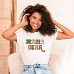 Camiseta Beary Cute Woodland Mama Bear Baby Shower<br><div class="desc">¡Que todos sepan quién es el Mama Bear con esta retro camisa de bosque! Vea toda la colección para ver más elementos coincidentes.</div>