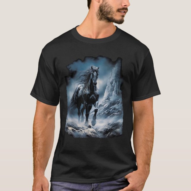 Camiseta Beautiful black Horse running through the snow  (Anverso)