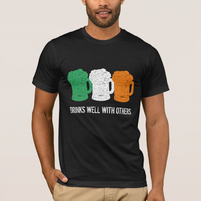 Camiseta Bebe bien con otras cervezas de la bandera irlande (Anverso)