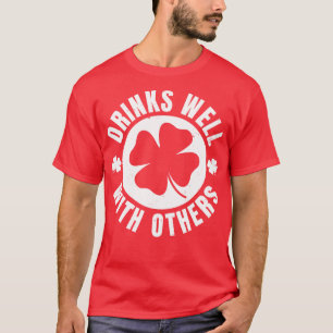 Camiseta Bebe bien con otros Día de St Patricks Funny St P
