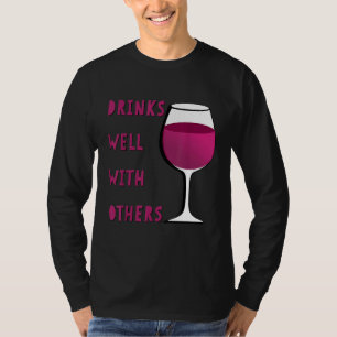 Camiseta Bebe bien con otros divertidos cristales de vino p