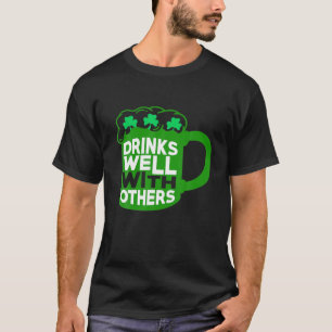 Camiseta Bebe Bien Con Otros Fiestas Sarcásticos Divertidos