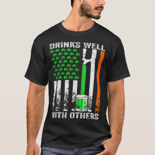 Camiseta Bebe bien con otros San Patricio Día de Borracho