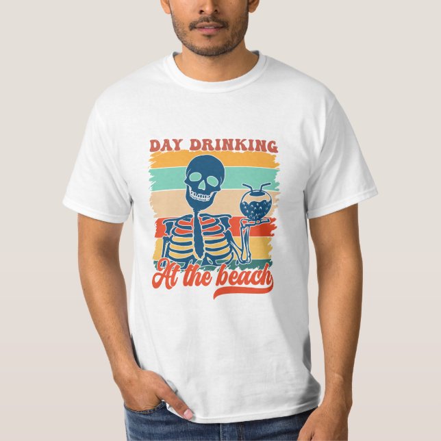 Camiseta 'Beber de día en la playa", diseño de verano (Anverso)