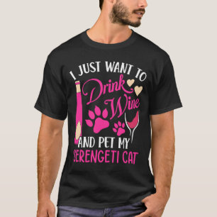 Camiseta Beber vino y Mascota mi humor de gato de Serengeti