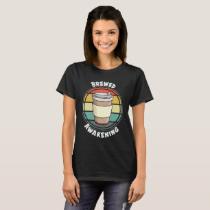 Camiseta Bebida caliente retro producida despertando para i
