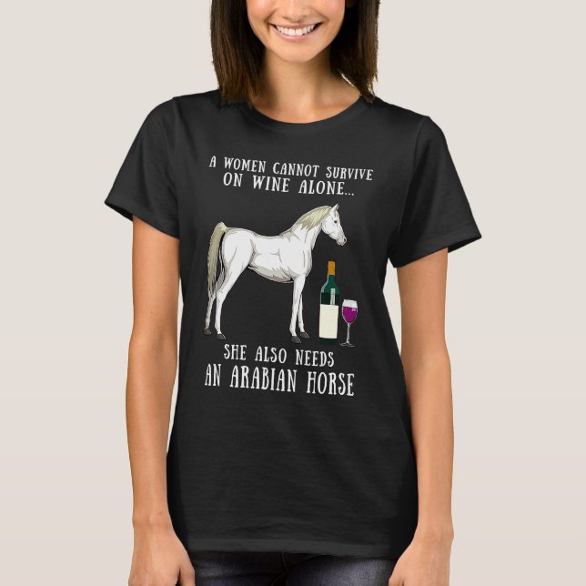 Camiseta Bebida de Vino y Cabalgata de Caballo Árabe Blanco (Anverso)