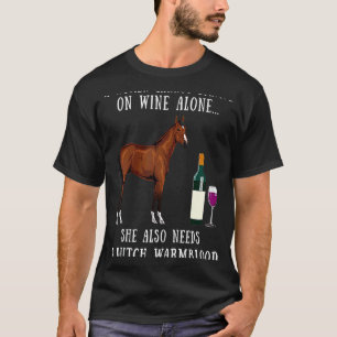 Camiseta Bebida de vino y montaje de caballo Warmblood hola