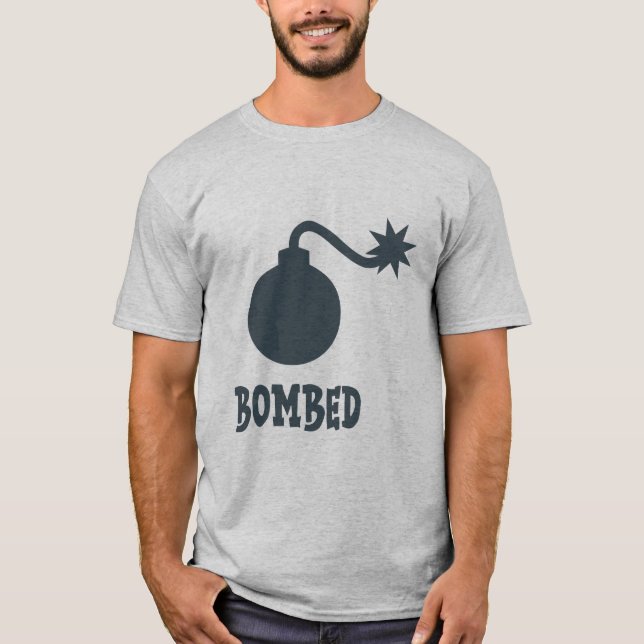 Camiseta Bebida Divertida para Fiesta con Bombas (Anverso)