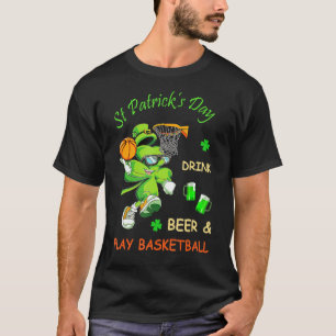 Camiseta Bebida en el Día de San Patricio y jugar al balonc