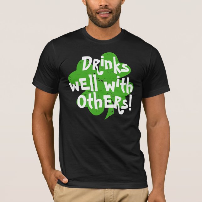 Camiseta Bebidas bien con otras (Anverso)