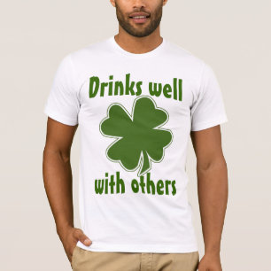 Camiseta Bebidas bien con otras