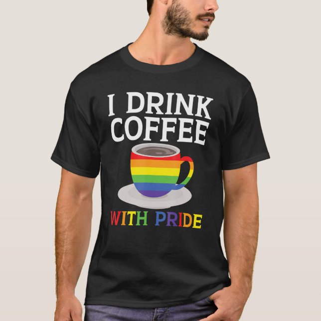 Camiseta Bebo café con orgullo Mes del orgullo arcoiris LGB (Anverso)