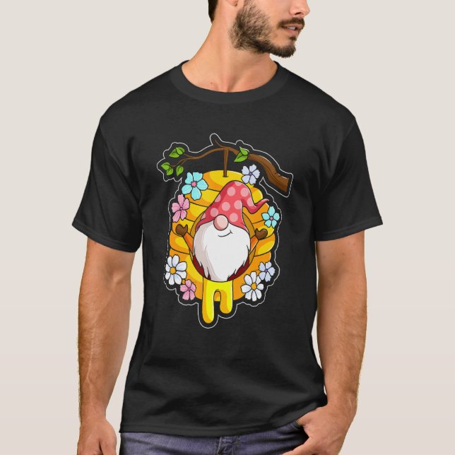 Camiseta Bee Happy Bee Kind Beekeeper Spring Gnome (Anverso)