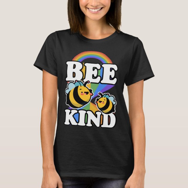 Camiseta Bee Kind Cute Trendy  LGBTQ Ally Gay Pride Flag Ra (Anverso)