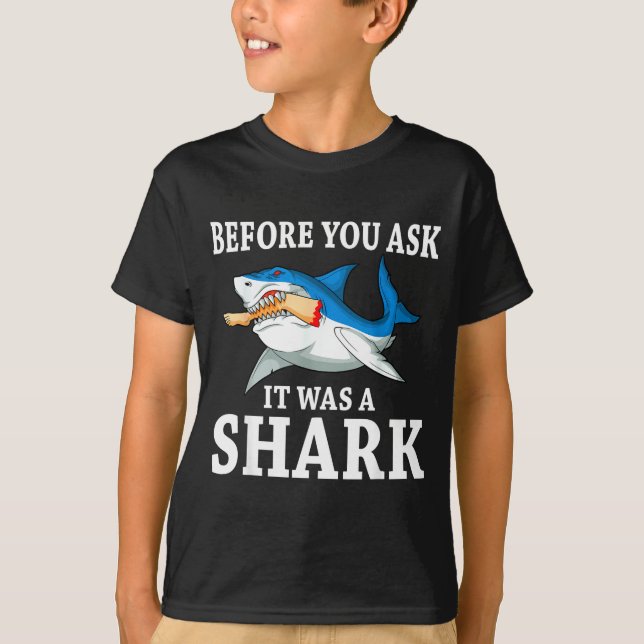 Camiseta Before You Ask It Was A Shark Leg Amputee Amputati (Anverso)