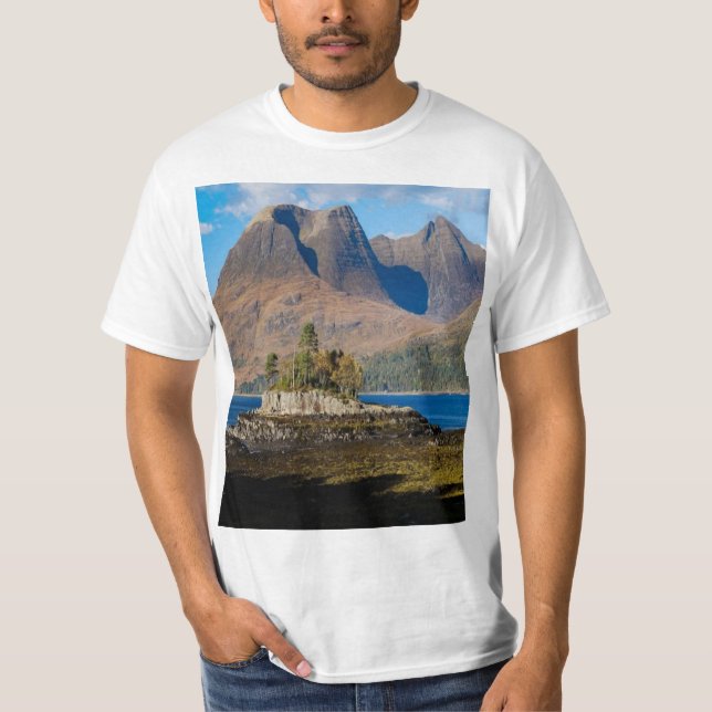 Camiseta Beinn Alligin Loch Torridon Scotland T-Shirt (Anverso)