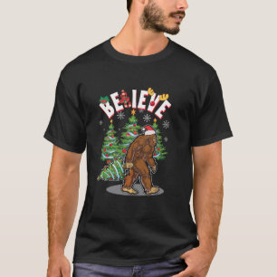 Camiseta Believe Bigfoot Sasquatch Yeti Santa Hat Navidades